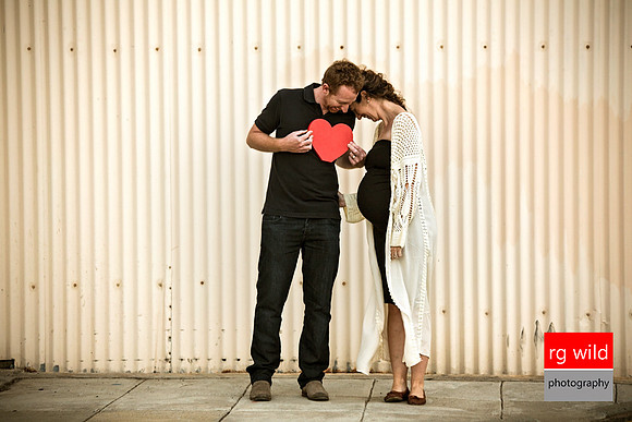 Maternity Portraits by Linda Wild, RG Wild Photography | PERTH