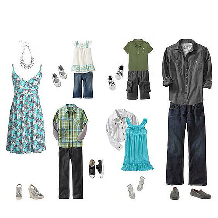 Family Portraits by What to Wear Guide