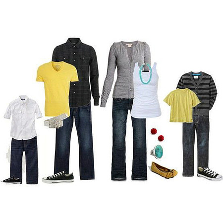 Family Portraits by What to Wear Guide