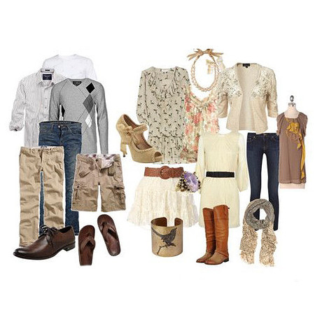 Family Portraits by What to Wear Guide