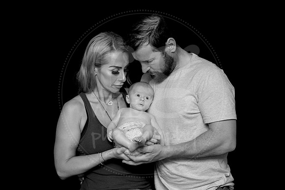 Newborn Portraits by RG Wild Photography | Lorcán 2017