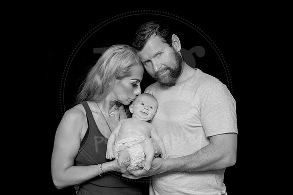 Newborn Portraits by RG Wild Photography | Lorcán 2017
