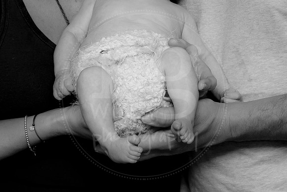 Newborn Portraits by RG Wild Photography | Lorcán 2017