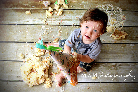 Cake Smash Portraits by Linda Wild, RG Wild Photography | PERTH