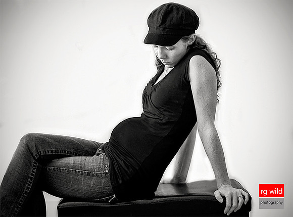 Maternity Portraits by Linda Wild, RG Wild Photography | PERTH